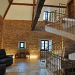 Chateau-ferme De Pondrome Nyaraló *