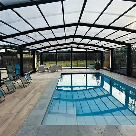 Chateau-ferme De Pondrome Feriehus